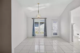 7016 Snowivy Ct, Arlington, TX 76001 - Photo 7