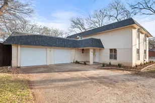 701 Rocky Canyon Rd, Arlington, TX 76012 - Photo 3