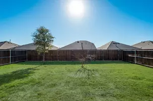 815 Evergreen St, Princeton, TX 75407 - Photo 27