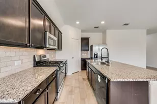 815 Evergreen St, Princeton, TX 75407 - Photo 9