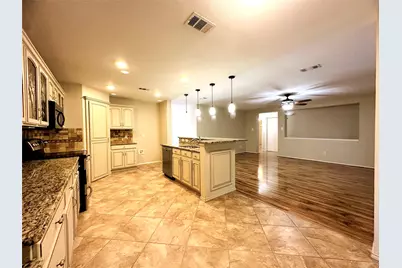 809 Essex Drive, McKinney, TX 75071 - Photo 9