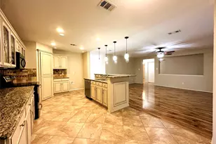 809 Essex Dr, McKinney, TX 75071 - Photo 9