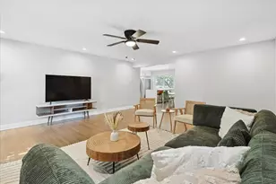 3608 Courtdale Dr, Farmers Branch, TX 75234 - Photo 11