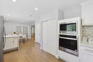 3608 Courtdale Dr, Farmers Branch, TX 75234 - Photo 9