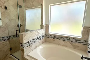 813 Essex Dr, McKinney, TX 75071 - Photo 9