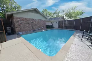 2307 Statler Dr, Carrollton, TX 75007 - Photo 5