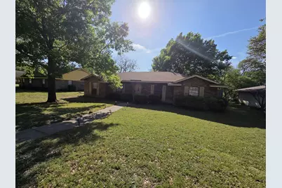 521 Newcastle Drive, DeSoto, TX 75115 - Photo 3