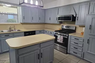 521 Newcastle Dr, DeSoto, TX 75115 - Photo 5