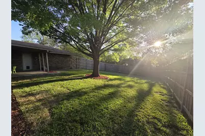 521 Newcastle Drive, DeSoto, TX 75115 - Photo 19