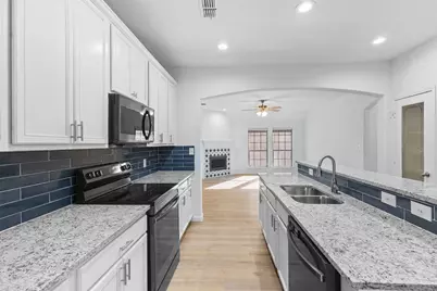 6136 Lochmoor Drive, Fort Worth, TX 76179 - Photo 5