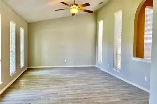 4726 Oakwood Dr, Garland, TX 75043 - Photo 3