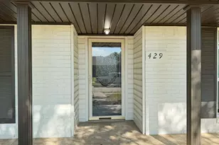 429 Stroud Ln, Garland, TX 75043 - Photo 5