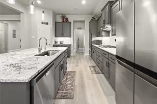 3722 Autumncrest St, Grand Prairie, TX 76065 - Photo 13