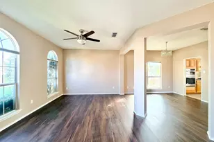 4818 Red Birch Dr, Arlington, TX 76018 - Photo 5