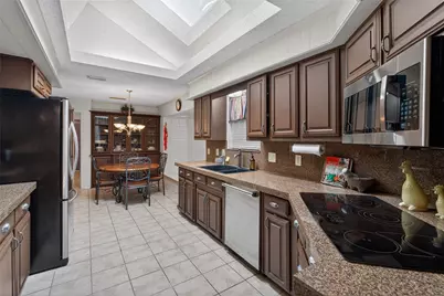 10128 Cimmaron Trail, Dallas, TX 75243 - Photo 5