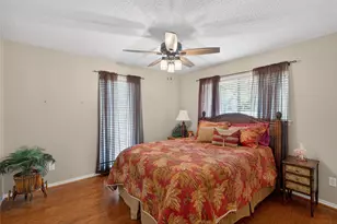 10128 Cimmaron Trail, Dallas, TX 75243 - Photo 23