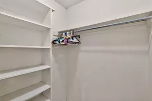 10128 Cimmaron Trail, Dallas, TX 75243 - Photo 19