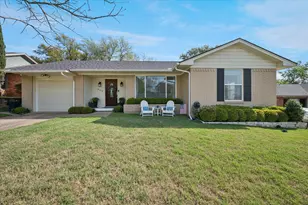 846 Peavy Rd, Dallas, TX 75218 - Photo 1