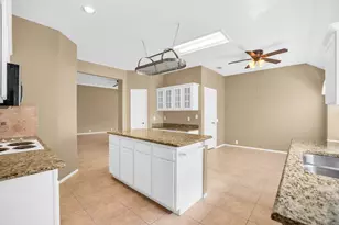 7900 Roaring Ridge Dr, Plano, TX 75025 - Photo 17