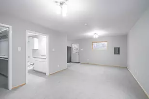 831 S French Ave, Denison, TX 75020 - Photo 5