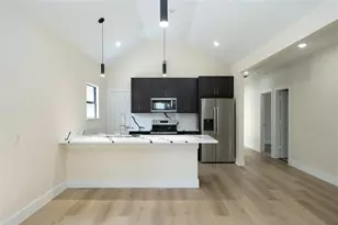 643 Rayenell Ave, Dallas, TX 75217 - Photo 5