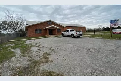901 Decatur Street, Bowie, TX 76230 - Photo 1