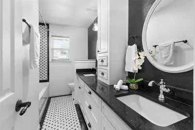 2125 Lakecrest Drive, Grapevine, TX 76051 - Photo 23