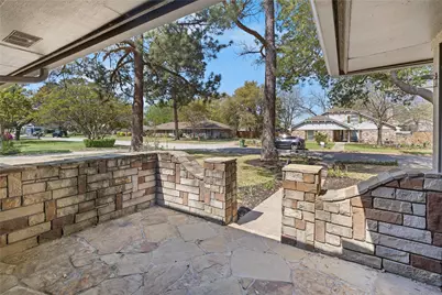 2125 Lakecrest Drive, Grapevine, TX 76051 - Photo 5