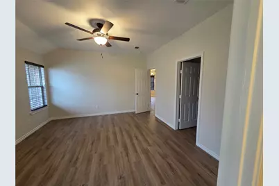 3156 Lafayette Street, Corsicana, TX 75110 - Photo 3