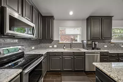 8208 Ontario Drive, McKinney, TX 75072 - Photo 9