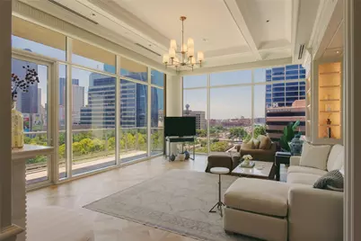 2025 Woodall Rodgers Freeway #52, Dallas, TX 75201 - Photo 3