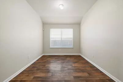 5105 Glen Eden Drive, Fort Worth, TX 76119 - Photo 15