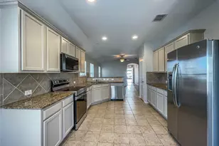 12217 Walden Wood Dr, Fort Worth, TX 76244 - Photo 9