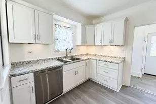 904 W 7th St, Cisco, TX 76437 - Photo 13