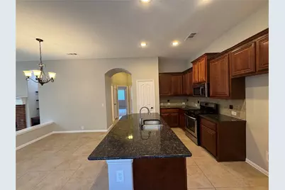 744 Hutchins Drive, Crowley, TX 76036 - Photo 7