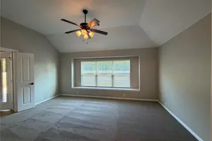 744 Hutchins Dr, Crowley, TX 76036 - Photo 11