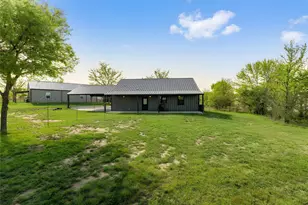 115 Valley Ridge Ct, Bridgeport, TX 76426 - Photo 33