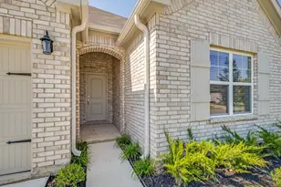 2704 Donella Dr, Denton, TX 76207 - Photo 3