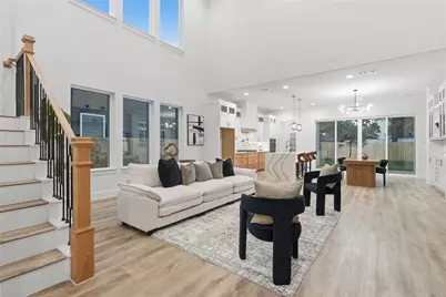 3906 Harlingen Street, Dallas, TX 75212 - Photo 5