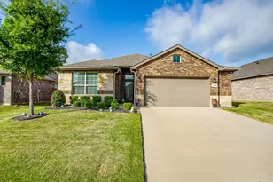 1108 Dublin Dr, Cleburne, TX 76033 - Photo 1