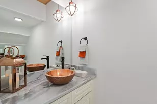 232 Hilltop Dr, Ennis, TX 75119 - Photo 9