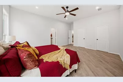 232 Hilltop Drive, Ennis, TX 75119 - Photo 7