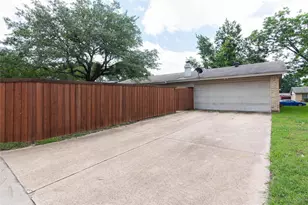 3637 Hillsdale Ln, Garland, TX 75042 - Photo 19