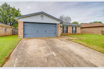 2733 Southpark Lane, Fort Worth, TX 76133 - Photo 3