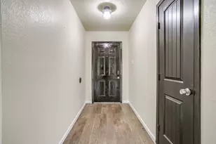 2733 Southpark Ln, Fort Worth, TX 76133 - Photo 3