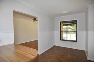 402 E Carolyn Dr, Garland, TX 75041 - Photo 9