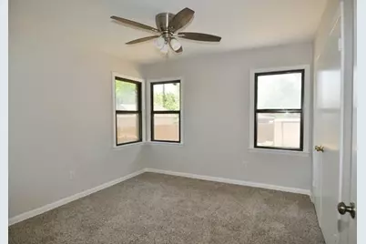 402 E Carolyn Drive, Garland, TX 75041 - Photo 13