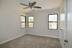 402 E Carolyn Dr, Garland, TX 75041 - Photo 13