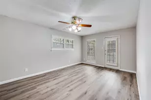 2705 Black Oak Ln, Arlington, TX 76012 - Photo 13