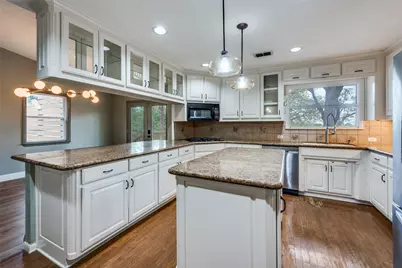 2705 Black Oak Lane, Arlington, TX 76012 - Photo 9